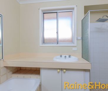 Comfortable Home - Photo 4