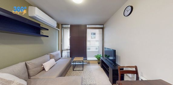 Inner-city Lifestyle - Photo 2