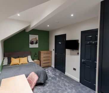 En Suite Room 4 Great Northern Street, Belfast, BT9 7FL - Photo 4