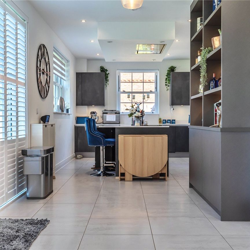 4 bedroom house to rent - Photo 1