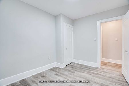 For Lease - 8 Poplar Plains Crescent Unit# Upper, Toronto, Ontario - Photo 5
