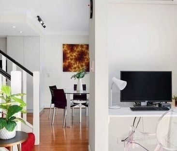 Woolloomooloo - Photo 1