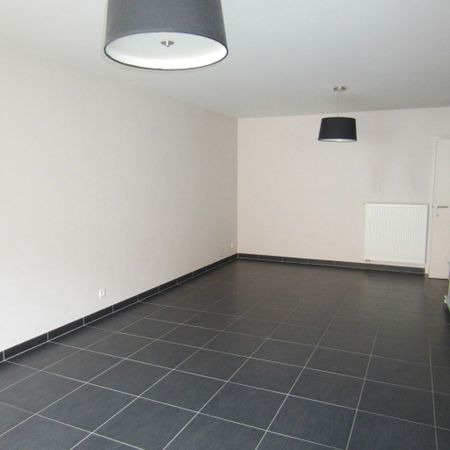 Mooi en ruim appartement van 97m2 met 2 terrassen van 11m2, garage en kelderberging - Photo 2