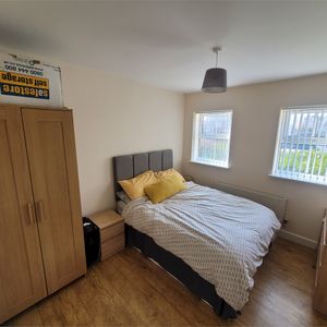 Milner Street - Photo 2