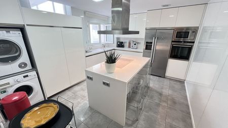 Penthouse in Puerto Banús - Photo 2