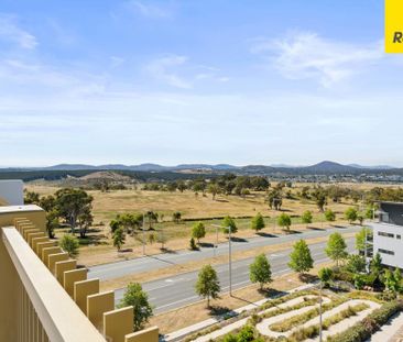 'Boulevard' Retro Resort-Style Living - Loft style 1 bedroom apartment - Photo 6