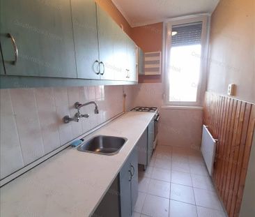 Kiadó jó állapotú lakás - Szolnok - Photo 3