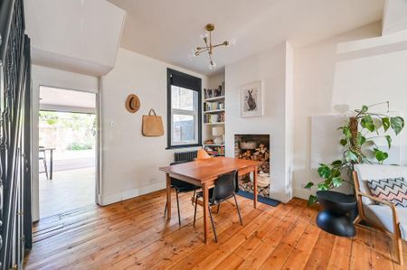 4 bedroom terraced house to rent - Photo 5