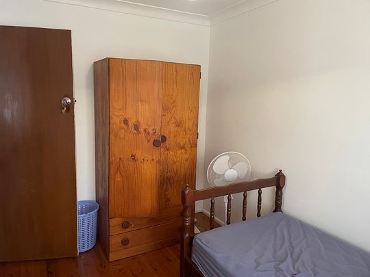3-bedroom shared house, Grafton st - Photo 1