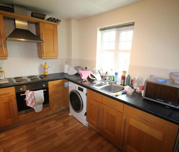2 bedroom flat to rent - Photo 6