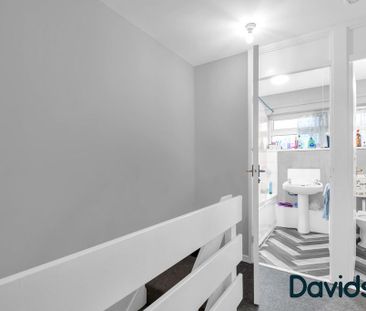 3 bedroom end of terrace house to rent - Photo 4