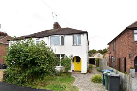3 bedroom semi-detached house to rent - Photo 2