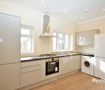 3 bedroom flat to rent - Photo 5