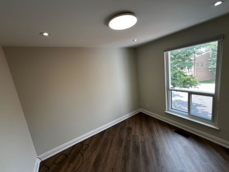 For Lease - 74 Thimble Berry Way, Toronto, Ontario - Photo 4