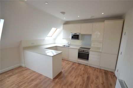 2 bedroom apartment to rent - Photo 4