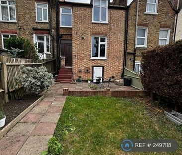 1 bedroom in a house share to rent - Photo 3