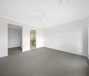 5 Bedroom Home With Solar - Photo 2