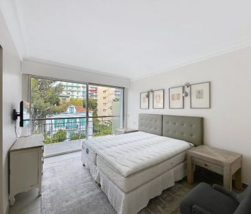 Cannes Centre - Spacieux appartement 3 pièces vue mer à louer à l'a... - Photo 5