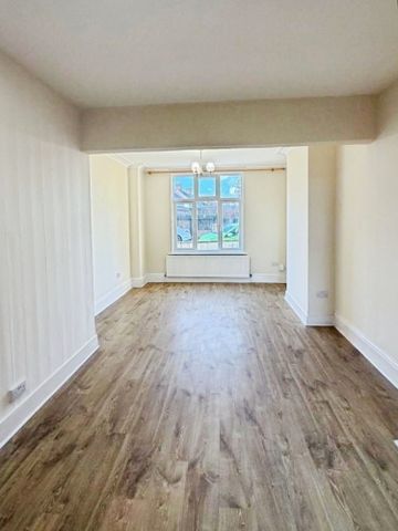 3 bedroom House To Let - Photo 2