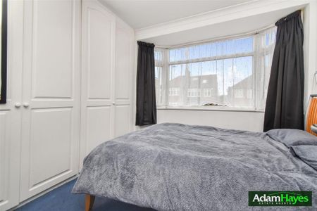 4 bedroom semi-detached house to rent - Photo 4