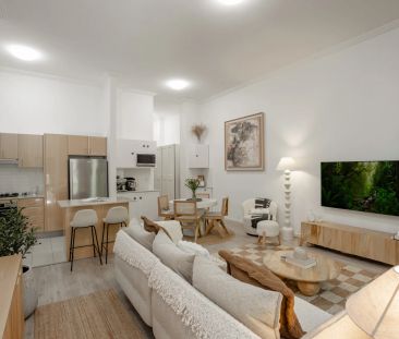 Magnificent Double Brick Apartment In A Boutique Block: High Ceilin... - Photo 2