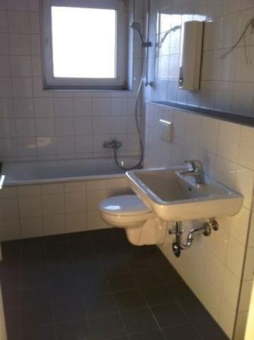 Dr.-Hans-Böckler-Straße 284, 47179 Duisburg - Photo 2