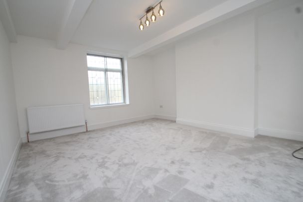 2 bedroom house to rent - Photo 1