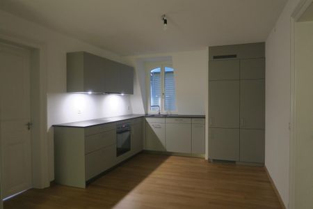 Charmante 3.5-Zimmerwohnung im Kirchenfeldquartier - Photo 2
