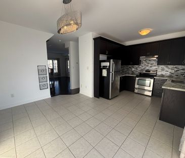 For Lease - 88 Grand Trunk Avenue, Vaughan, Ontario - Photo 5