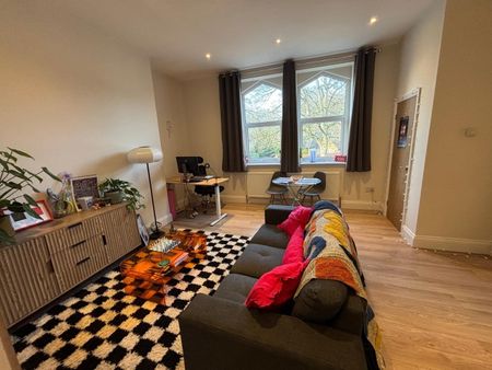 1 Bed Flat, Otley Road, LS16 - Photo 3