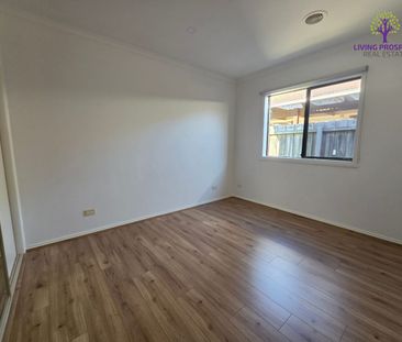 Charming Family Home - Photo 2