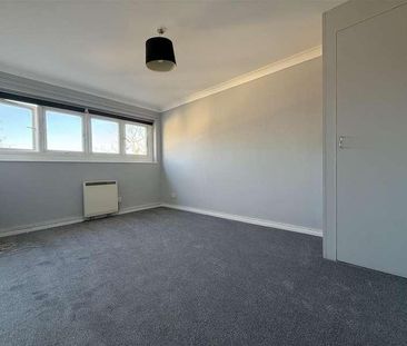 West Street, Portchester, PO16 - Photo 3