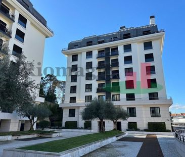 3 bedroom luxury Apartment for rent in Benfica, Lisbon - Photo 3