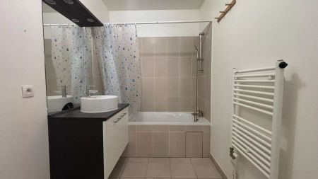 Appartement Evry Courcouronnes 2 pièce(s) 46.15 m2 - Photo 2