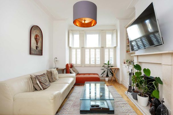 Elborough Street - Photo 1