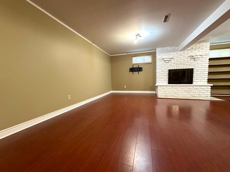 For Lease - 684 Cape Avenue, Burlington, Ontario - Photo 5