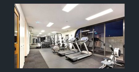 Fully Furnished modern apartment - Photo 2