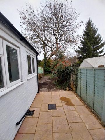 1 bedroom terraced house to rent - Photo 5