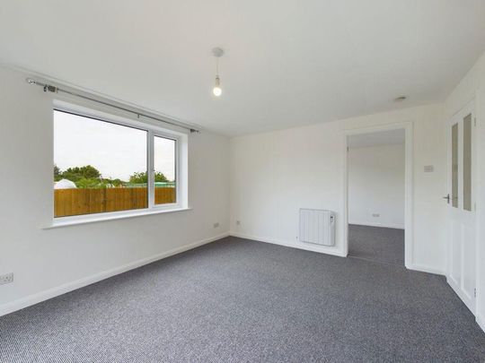 3 bedroom apartment to rent - Photo 1