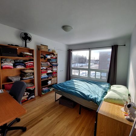 Grand 2 1/2 lumineux près de l’Université Laval / Cégep St-foy – Cessation de bail (janvier à juillet) renouvelable - Photo 5