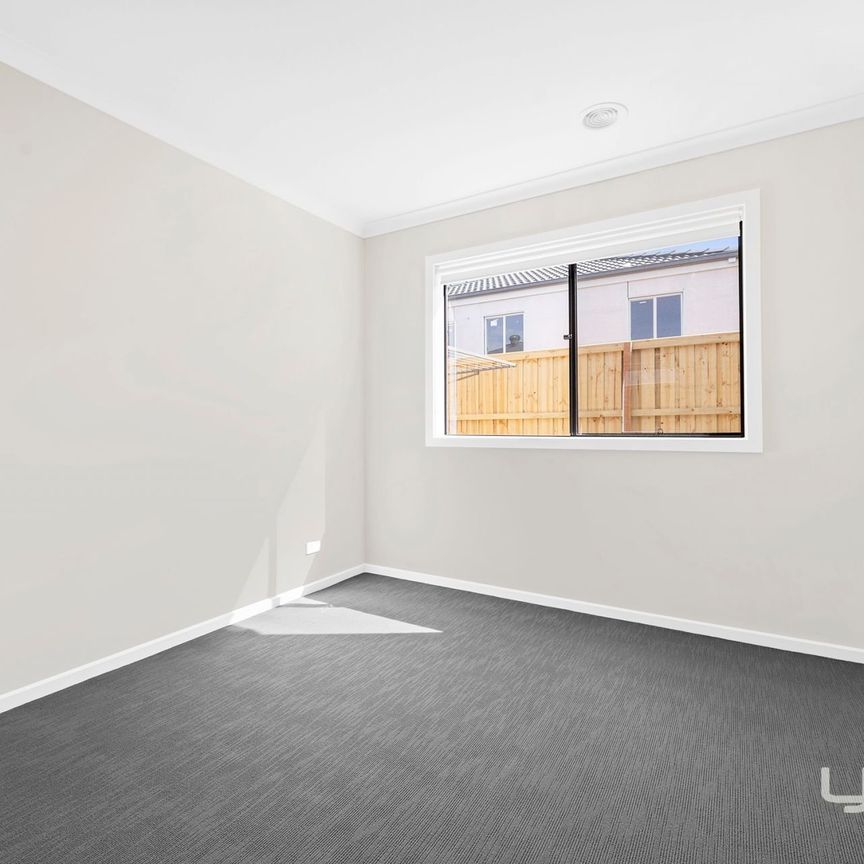 10 Delhi Grove, Rockbank - Photo 1