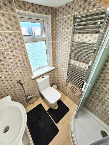 Albert Avenue, Gorton, Manchester, M18 - Photo 4