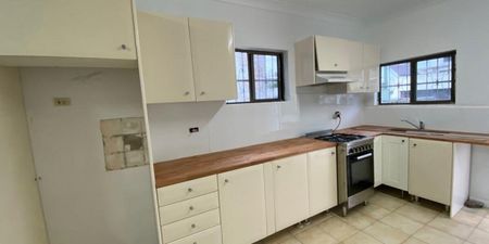 Stanmore - Photo 2