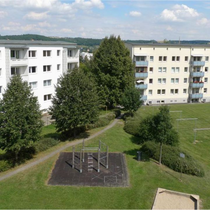 Bad Köstritz, Sonnige Zwei-Raum-Wohnung mit Balkon (ME09) - Photo 1