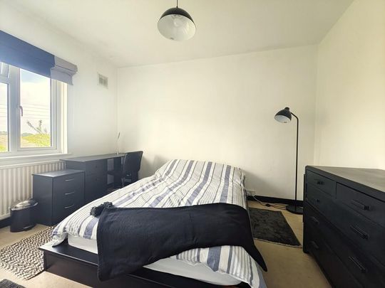House share to rent - Photo 1