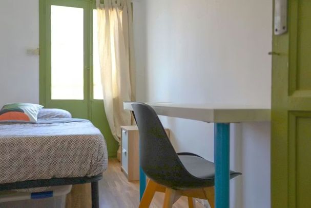 Plaça de Cisneros, Valencia, Valencian Community 46003 - Photo 1