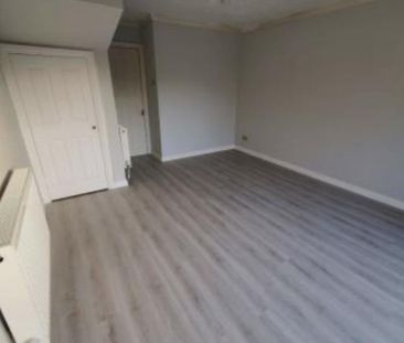 2 bedroom end of terrace house to rent - Photo 5