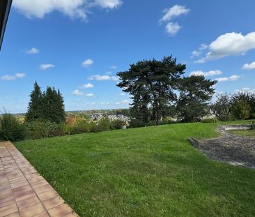 MORLAAS Belle Demeure de 200m² hab/8 pièces/sous-sol total/Climatis... - Photo 5