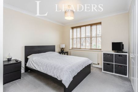 2 bedroom apartment to rent Weavers Mead, Haywards Heath, RH16 - Photo 3