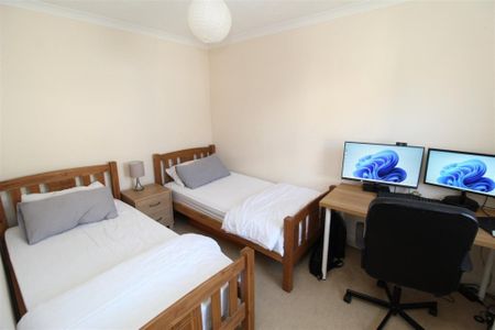 St Leonards, Exeter - Photo 5